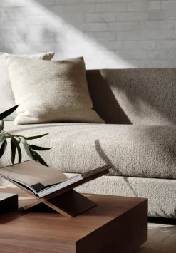 Covent Sofa Deep 2 Seater, hemp fra New Works