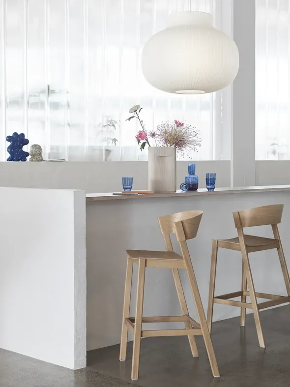Cover Counter Stool, oak fra Muuto