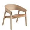 Cover Lounge Chair, oak w. cognac leather fra Muuto