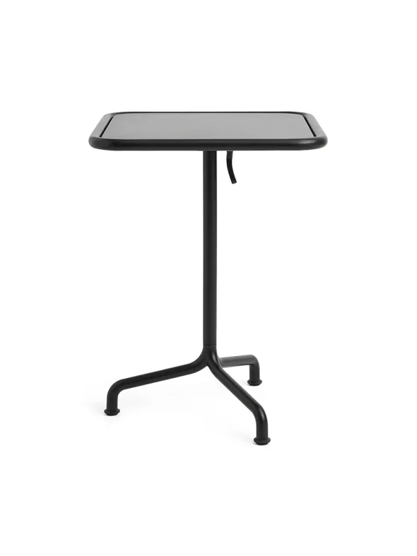 Deville Table, kvadratisk fra Hay