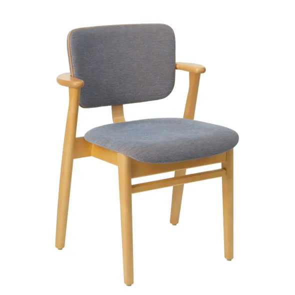 Domus Chair, polstret fra Artek