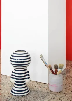 Dummy Vase, dark blue fra raawii