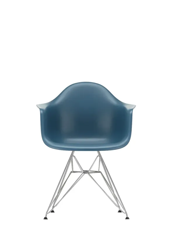 Eames Plastic Armchair DAR, forkromet fra Vitra