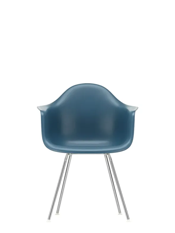 Eames Plastic Armchair DAX, forkromet fra Vitra