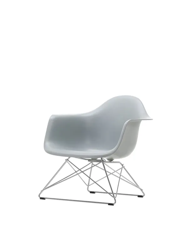Eames Plastic Armchair LAR, forkromet fra Vitra