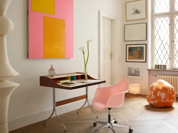 Eames Plastic Armchair PACC fra Vitra