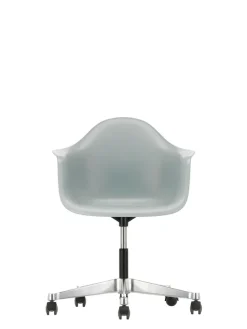 Eames Plastic Armchair PACC fra Vitra