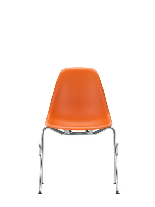 Eames Plastic Side Chair DSS-N, stabelbar fra Vitra