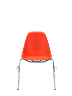 Eames Plastic Side Chair DSS, stabelbar fra Vitra