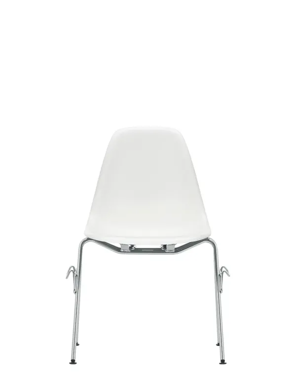 Eames Plastic Side Chair DSS, stabelbar fra Vitra