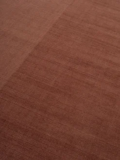 Echo Yano gulvtæppe, Chestnut fra Linie Design