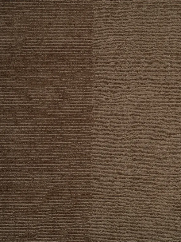 Echo Yano gulvtæppe, Olive Brown fra Linie Design