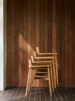E008 Embrace havestol fra Carl Hansen & Søn
