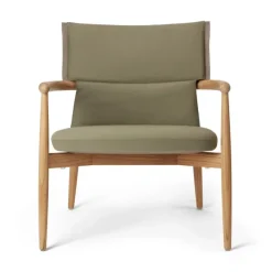 E018 Embrace udendørs loungestol fra Carl Hansen & Søn