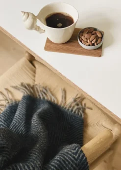 Fanø Plaid, slate black fra Silkeborg Uldspinderi