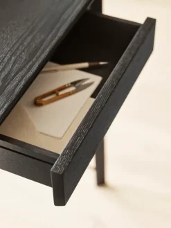 FH3605™ Skrivebord m. Skuffe af Arne Jacobsen