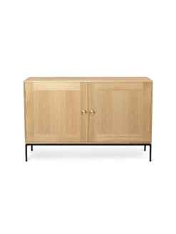FK63 Kabinet med ben fra Carl Hansen & Søn