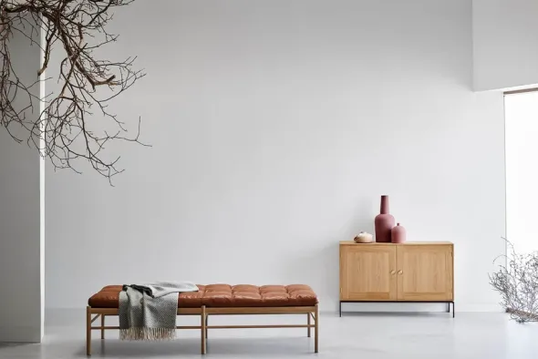 FK63 Kabinet med ben fra Carl Hansen & Søn