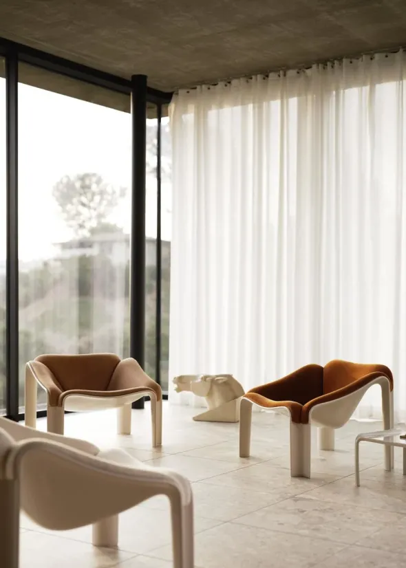 F300 Lounge Chair fra Gubi