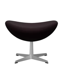 3127 Fodskammel til Ægget af Arne Jacobsen stofgr. 1