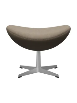3127 Fodskammel til Ægget af Arne Jacobsen stofgr. 2