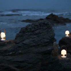 Follow Me bordlampe fra Marset