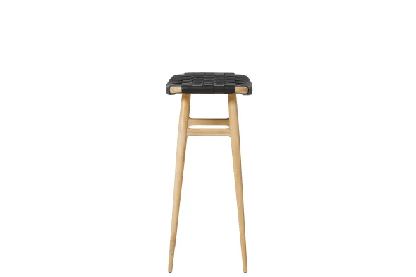 Freja barstol, eg, Leather Stripe Saddle Black fra Stellar Works