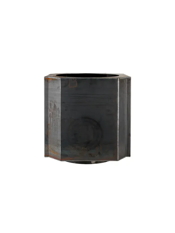 Funki Pot, medium fra Louise Roe