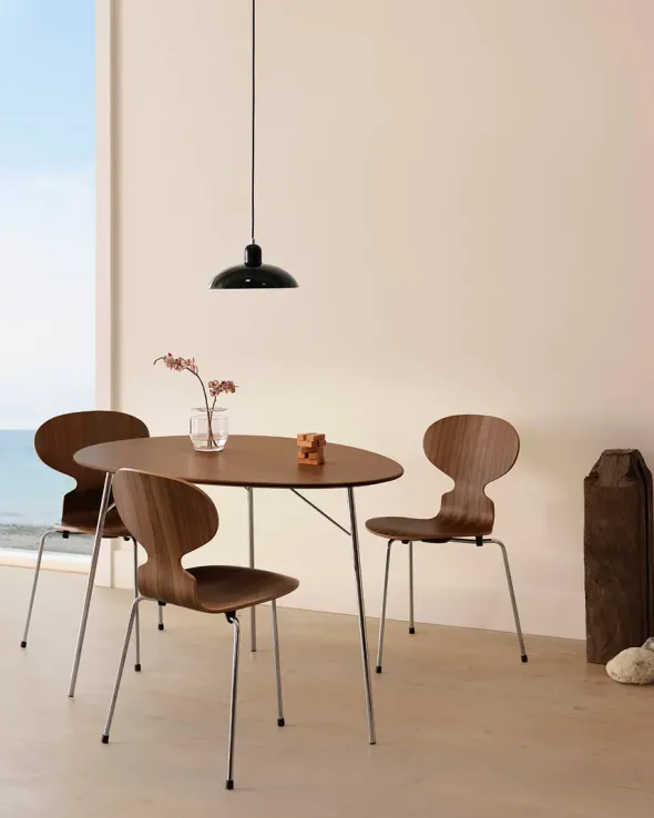 Æggebordet af Arne Jacobsen