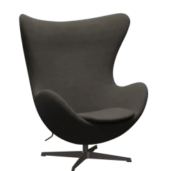 3316 Ægget loungestol, stel i brown bronze af Arne Jacobsen