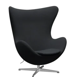 3316 Ægget loungestol, stel i børstet aluminium af Arne Jacobsen