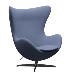 3316 Ægget loungestol, stel i sort af Arne Jacobsen