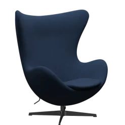 3316 Ægget loungestol, stel i sort af Arne Jacobsen