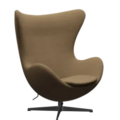 3316 Ægget loungestol, stel i sort af Arne Jacobsen