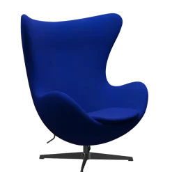 3316 Ægget loungestol, stel i sort af Arne Jacobsen