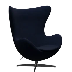 3316 Ægget loungestol, stel i sort af Arne Jacobsen