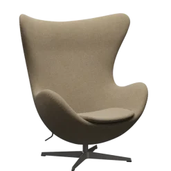 3316 Ægget loungestol, stel i warm graphite af Arne Jacobsen