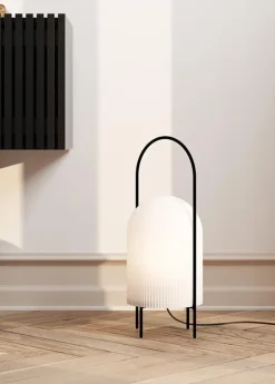 Ghost Floor Lamp fra Woud