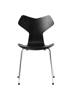 3130 Grand Prix stol i farvet ask af Arne Jacobsen