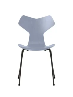 3130 Grand Prix stol i farvet ask af Arne Jacobsen