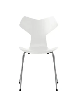 3130 Grand Prix stol i farvet ask af Arne Jacobsen