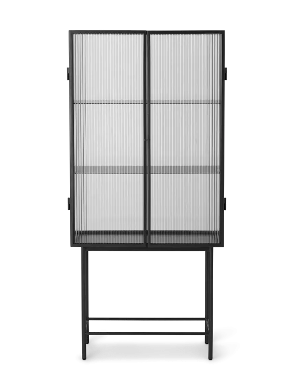 Haze vitrineskab, reeded glass fra Ferm Living