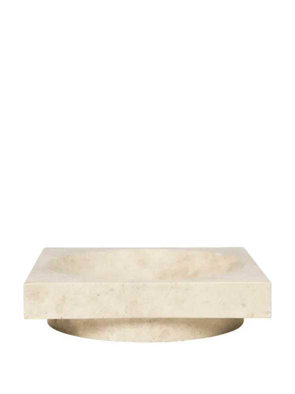 Hew low centrepiece, travertin fra Ferm Living