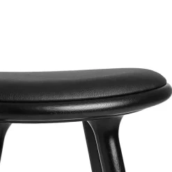High Stool, sortbejdset egetræ, sort Ultra læder, 74 cm, høj barstol fra Mater