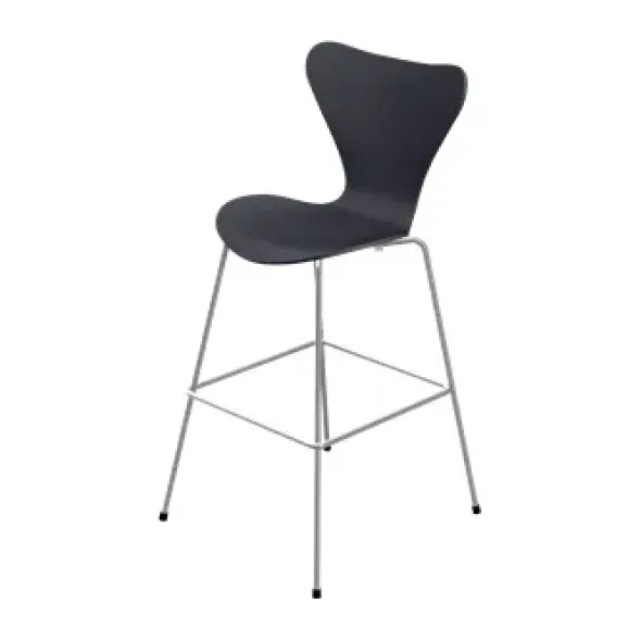 3197 Høj Barstol af Arne Jacobsen