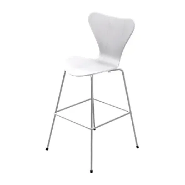 3197 Høj Barstol af Arne Jacobsen