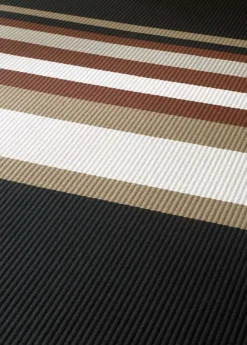 Horizon Black Reddish Brown Tæppe fra Woodnotes