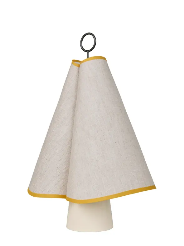 Hornbæk Portable Lampe fra GUBI