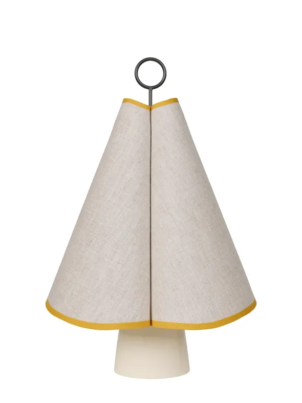 Hornbæk Portable Lampe fra GUBI