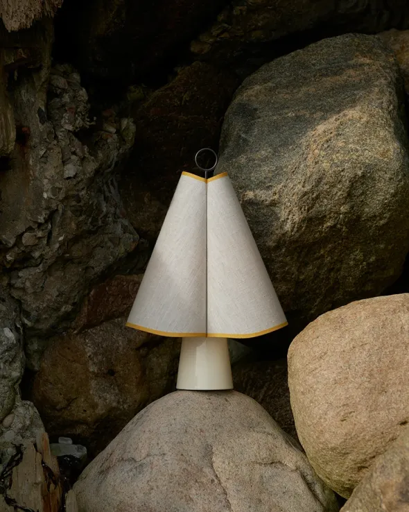 Hornbæk Portable Lampe fra GUBI